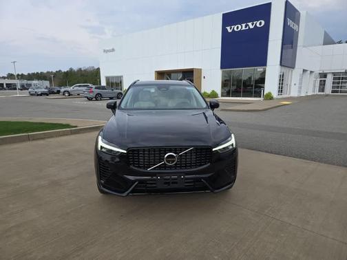 2025 Volvo XC60 Plug-In Hybrid T8 Plus
