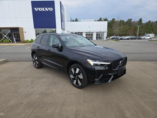 2025 Volvo XC60 Plug-In Hybrid T8 Plus