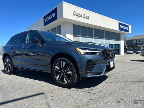 Denim Blue Metallic 2026 Volvo XC60 B5 Plus