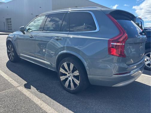 2022 Volvo XC90 T6 Inscription 7 Passenger