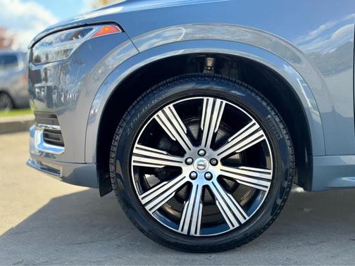 2022 Volvo XC90 T6 Inscription 7 Passenger
