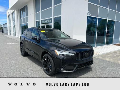 2025 Volvo XC60 B5 Ultra Black Edition