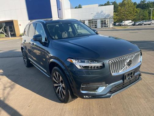 2024 Volvo XC90 B5 Core Bright Theme
