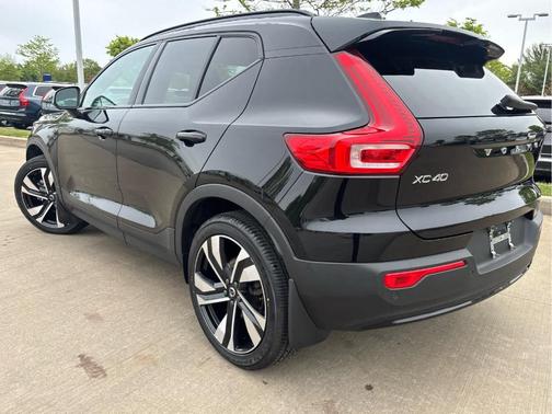 Black 2023 Volvo XC40 B5 Plus Dark Theme