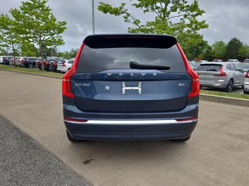 2023 Volvo XC90 B6 Plus 7-Seater