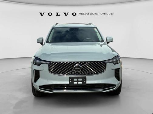Metallic 2026 Volvo XC90 B6 Plus 7-Seater