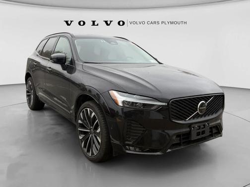 Onyx Black Metallic 2026 Volvo XC60 B5 Ultra