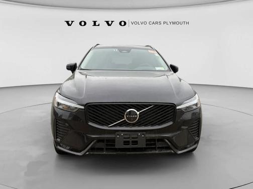 Onyx Black Metallic 2026 Volvo XC60 B5 Ultra