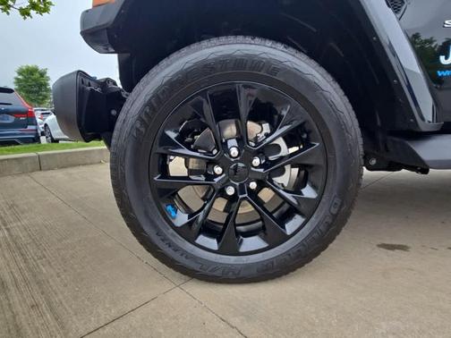 2022 Jeep Wrangler Unlimited 4xe Sahara