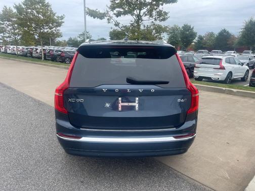 2024 Volvo XC90 B6 Plus Bright Theme 7-Seater