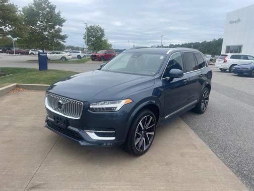 2024 Volvo XC90 B6 Plus Bright Theme 7-Seater