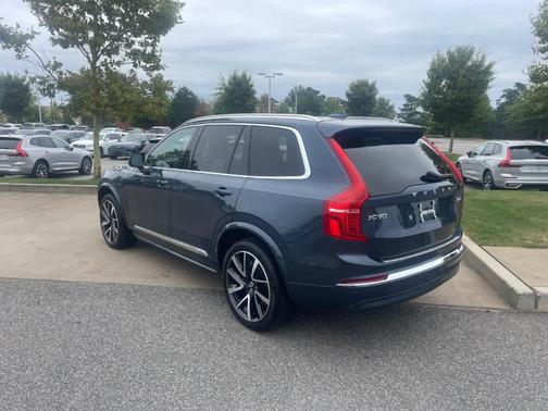 2024 Volvo XC90 B6 Plus Bright Theme 7-Seater