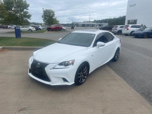 2015 Lexus IS 250 Crafted Line