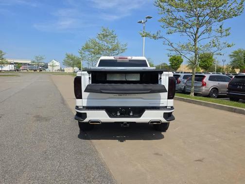 White 2022 GMC Sierra 1500 Limited Denali
