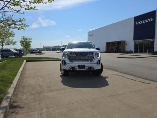 White 2022 GMC Sierra 1500 Limited Denali