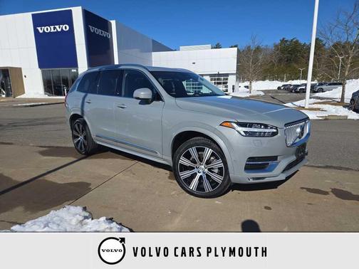 2025 Volvo XC90 B6 Ultra