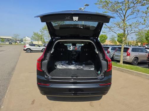 Onyx Black 2026 Volvo XC90 B6 Ultra Dark Theme 6-Seater