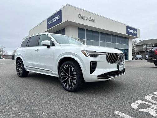 Crystal White Pearl 2026 Volvo XC90 B6 Ultra 7-Seater
