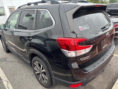 Crystal Black Silica 2020 Subaru Forester Limited