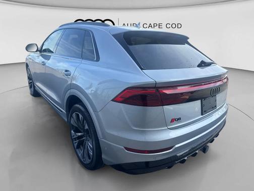Satellite Silver Metallic 2025 Audi Q8 Premium Plus