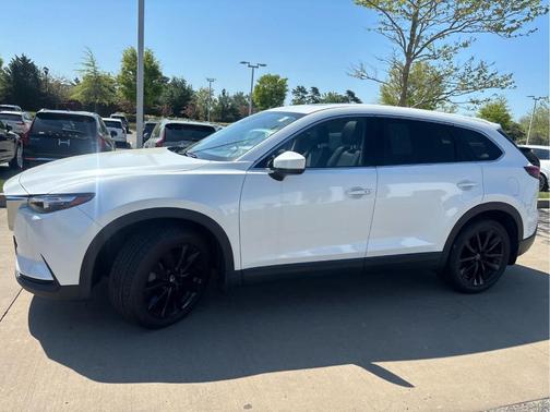 Snowflake White Pearl 2023 Mazda CX-9 Touring Plus