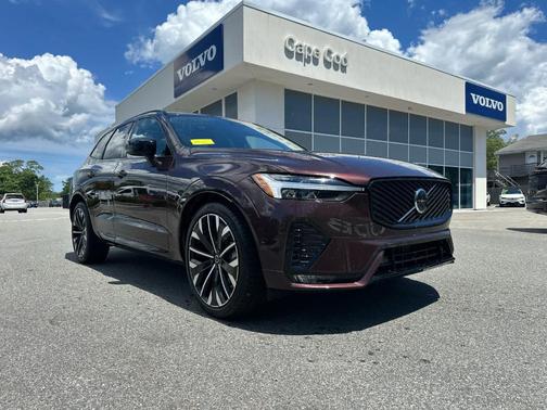 Red 2026 Volvo XC60 B5 Ultra