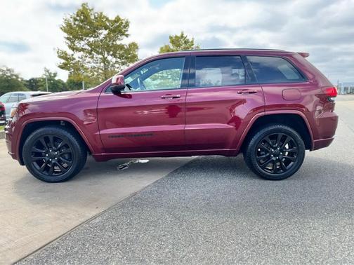 2017 Jeep Grand Cherokee Altitude