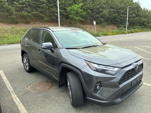 Magnetic Gray Metallic 2022 Toyota RAV4 XLE Premium