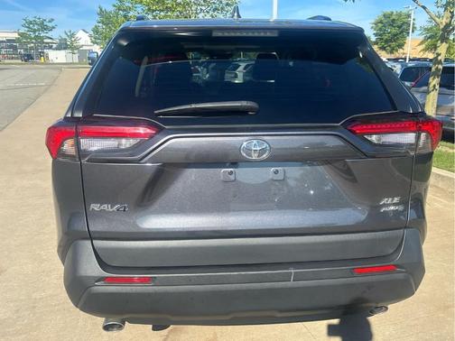 Magnetic Gray Metallic 2022 Toyota RAV4 XLE Premium