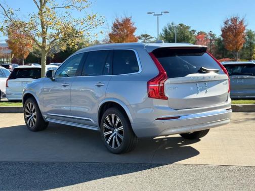 2024 Volvo XC90 B5 Core Bright Theme