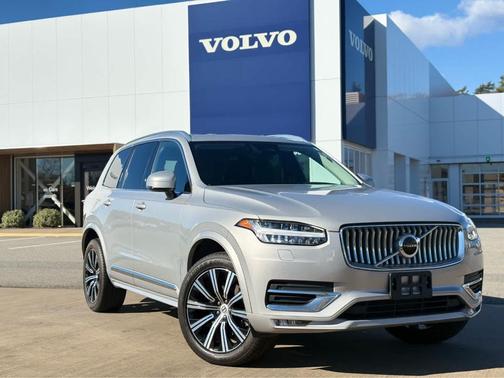 2024 Volvo XC90 B5 Core Bright Theme
