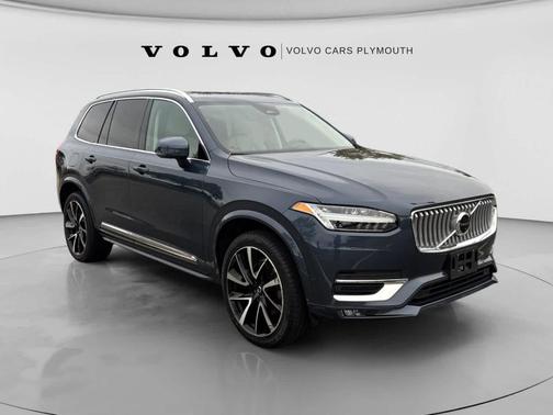 Denim Blue Metallic 2023 Volvo XC90 B6 Plus 6-Seater