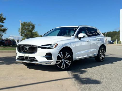 2022 Volvo XC60 B6 Inscription