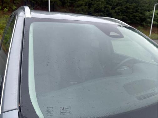 Metallic 2024 Volvo XC90 B5 Plus Bright Theme
