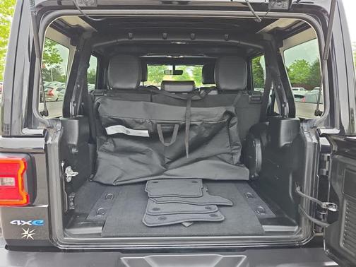 2022 Jeep Wrangler Unlimited 4xe Sahara
