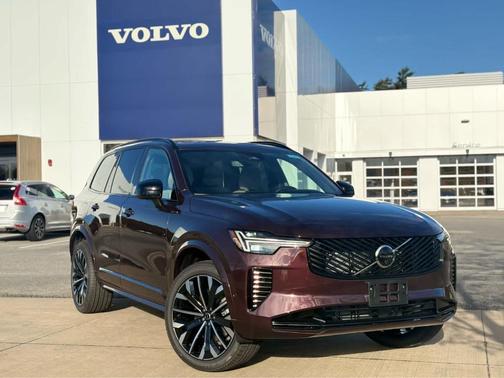 2026 Volvo XC90 B6 Ultra Dark Theme 6-Seater