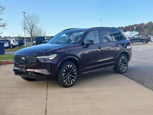 2026 Volvo XC90 B6 Ultra Dark Theme 6-Seater