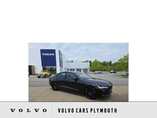 2024 Volvo S60 B5 Plus Black Edition