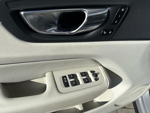 Silver 2023 Volvo XC60 B5 Plus Bright Theme