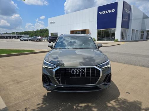 2019 Audi Q3 2.0T S line Premium Plus