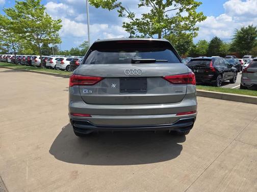 2019 Audi Q3 2.0T S line Premium Plus