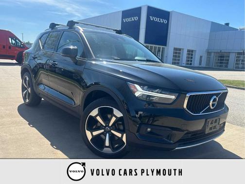 Black Stone 2021 Volvo XC40 T5 Momentum