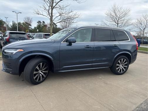 Denim Blue Metallic 2023 Volvo XC90 B6 Core