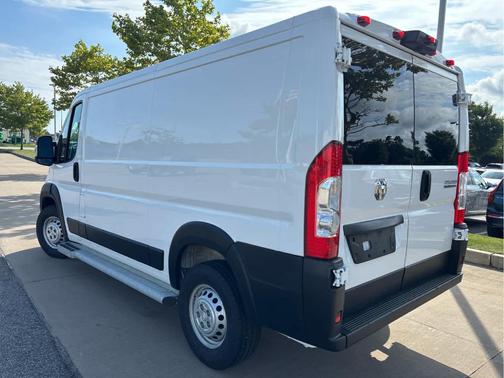 Bright White Clearcoat 2025 RAM ProMaster 2500 Base
