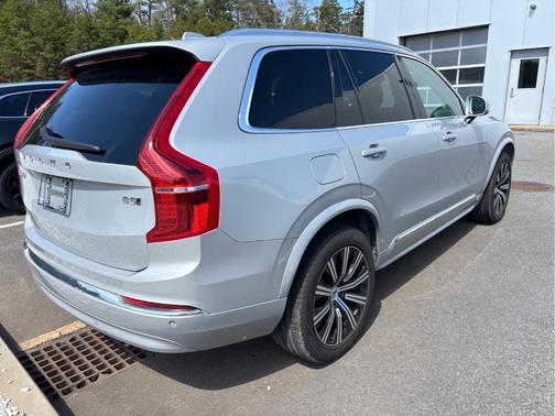 2024 Volvo XC90 B5 Core Bright Theme