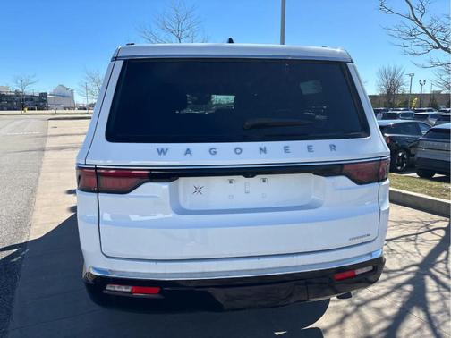 Bright White Clearcoat 2024 Jeep Wagoneer Series III
