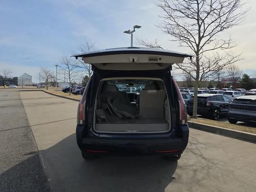 Dark Adriatic Blue Metallic 2019 Cadillac Escalade Luxury