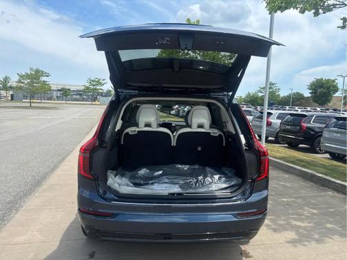 Denim Blue 2026 Volvo XC90 Plug-In Hybrid T8 Ultra Dark Theme 6-Seater