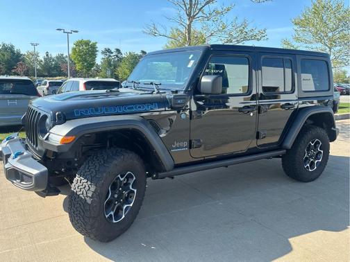Black Clearcoat 2023 Jeep Wrangler 4xe Rubicon