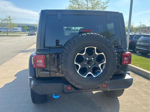 Black Clearcoat 2023 Jeep Wrangler 4xe Rubicon